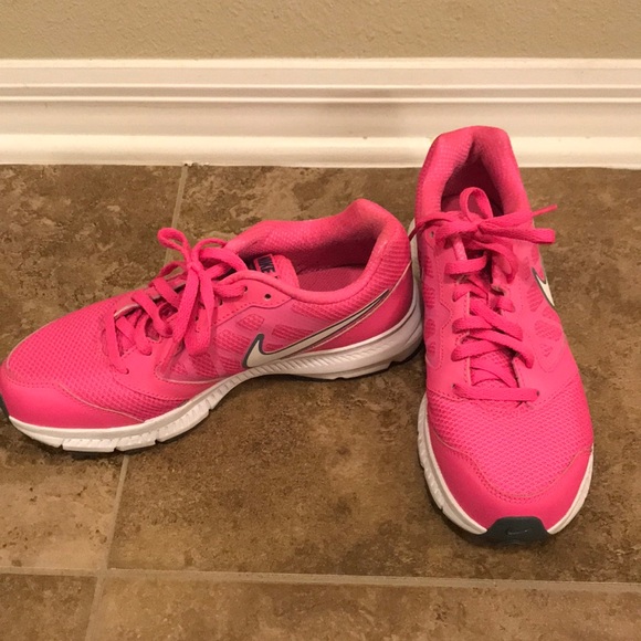 Nike sneakers - Picture 2 of 6